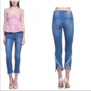 LAST ONE🚨 Frayed Flare Ankle Dark Wash Fit Jeans